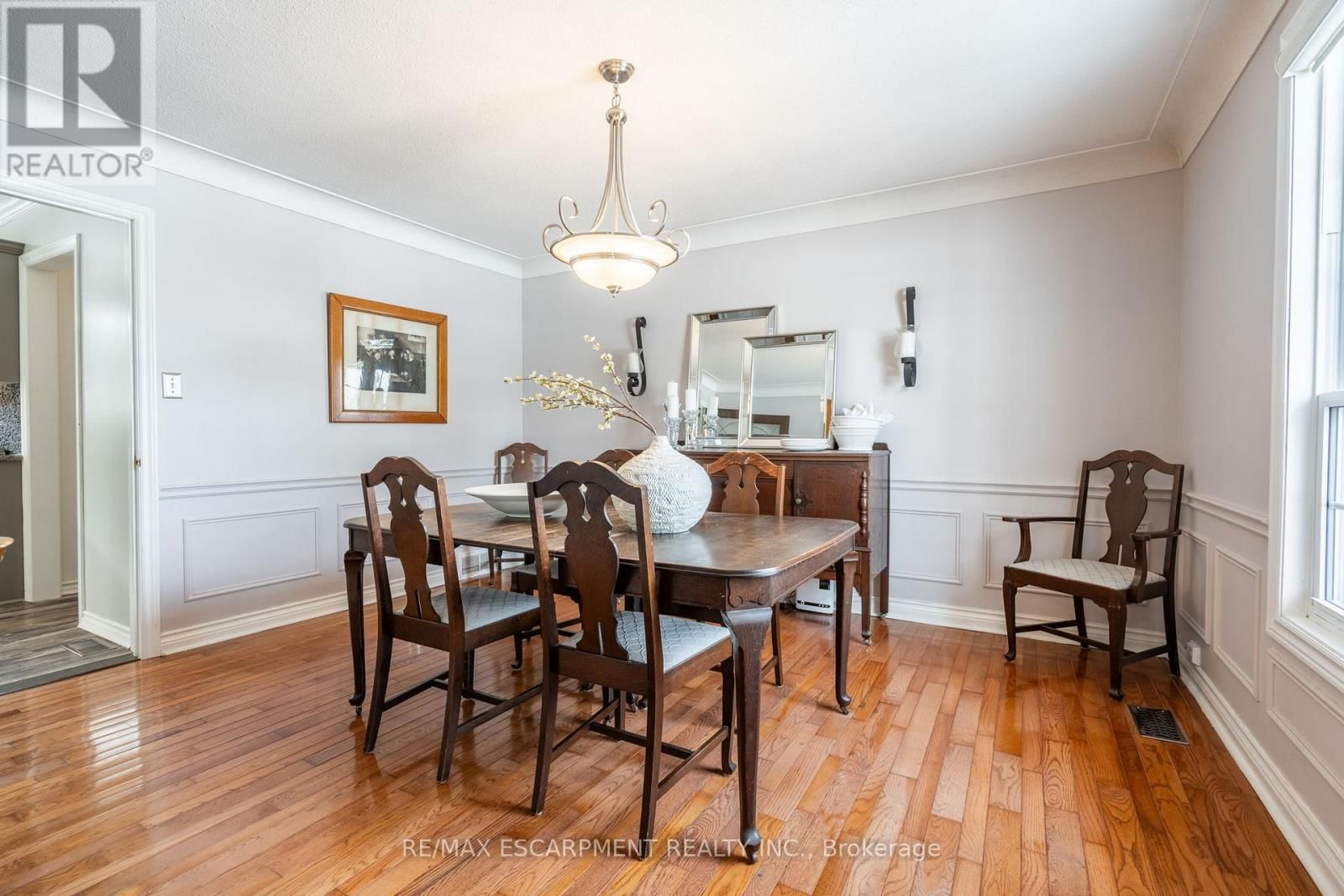 1 ACREDALE DRIVE Image 12