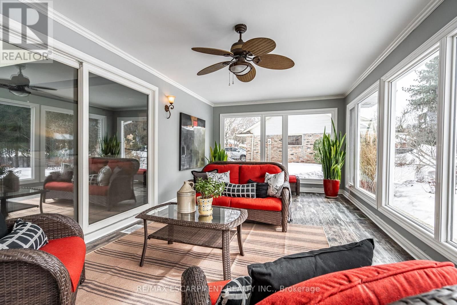 1 ACREDALE DRIVE Image 22