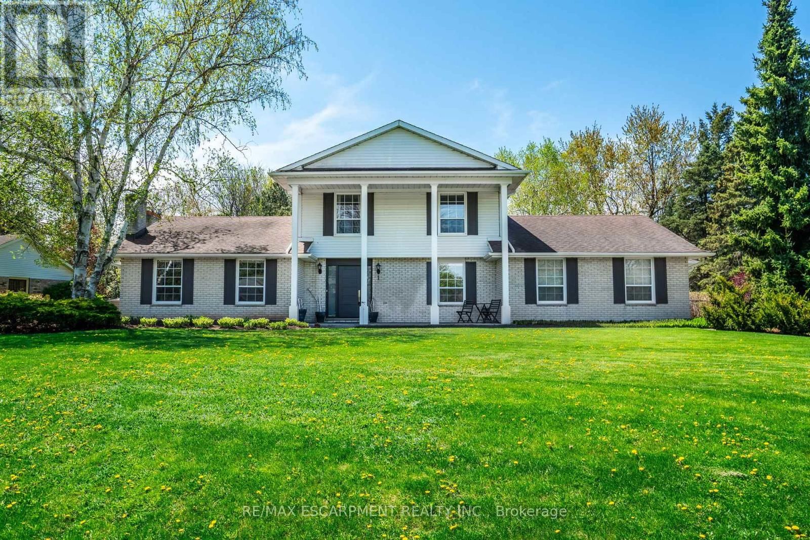 1 ACREDALE DRIVE Image 4