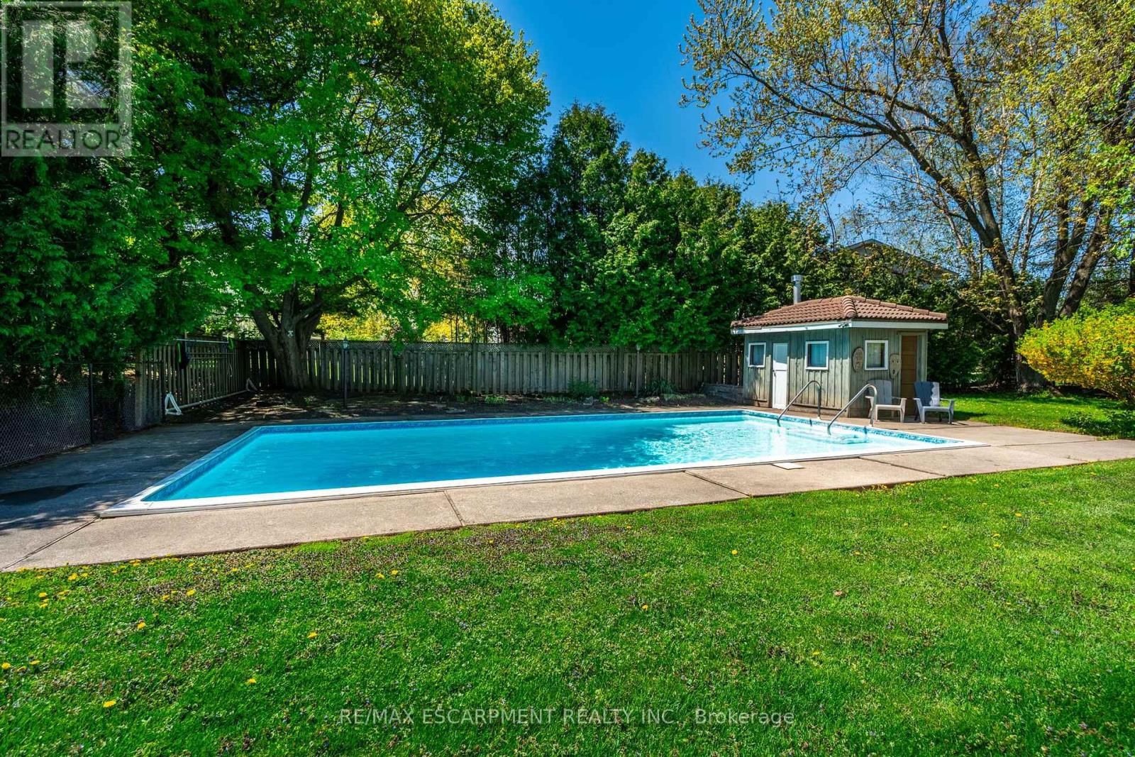 1 ACREDALE DRIVE Image 41