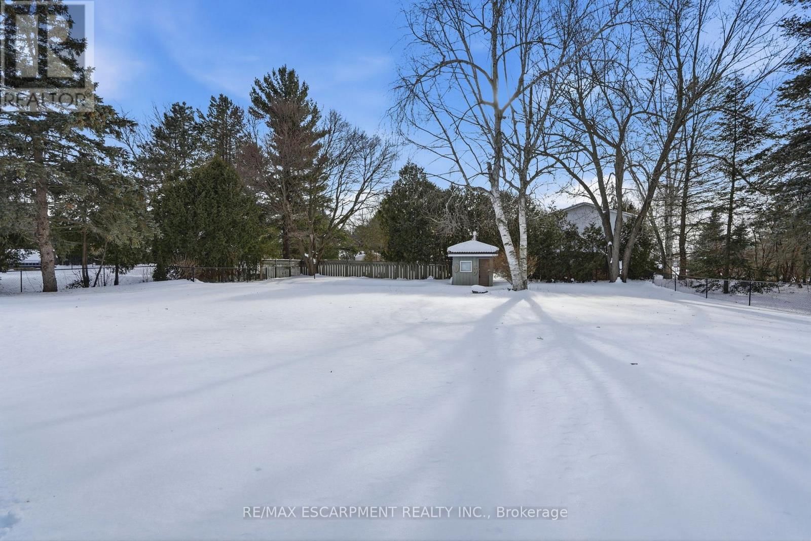 1 ACREDALE DRIVE Image 46