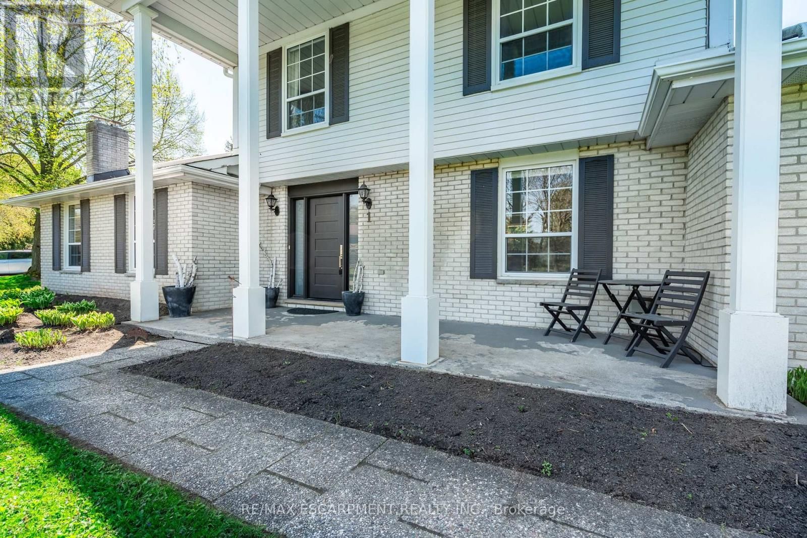 1 ACREDALE DRIVE Image 6