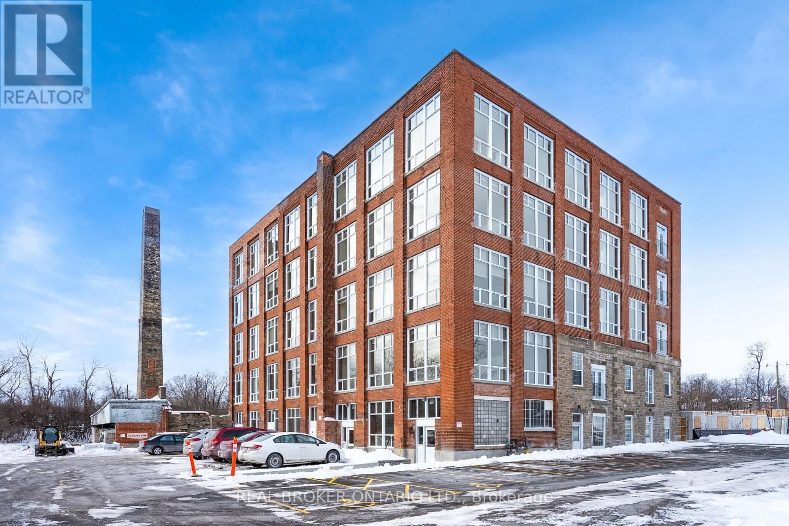 003 - 150 MILL STREET Image 35