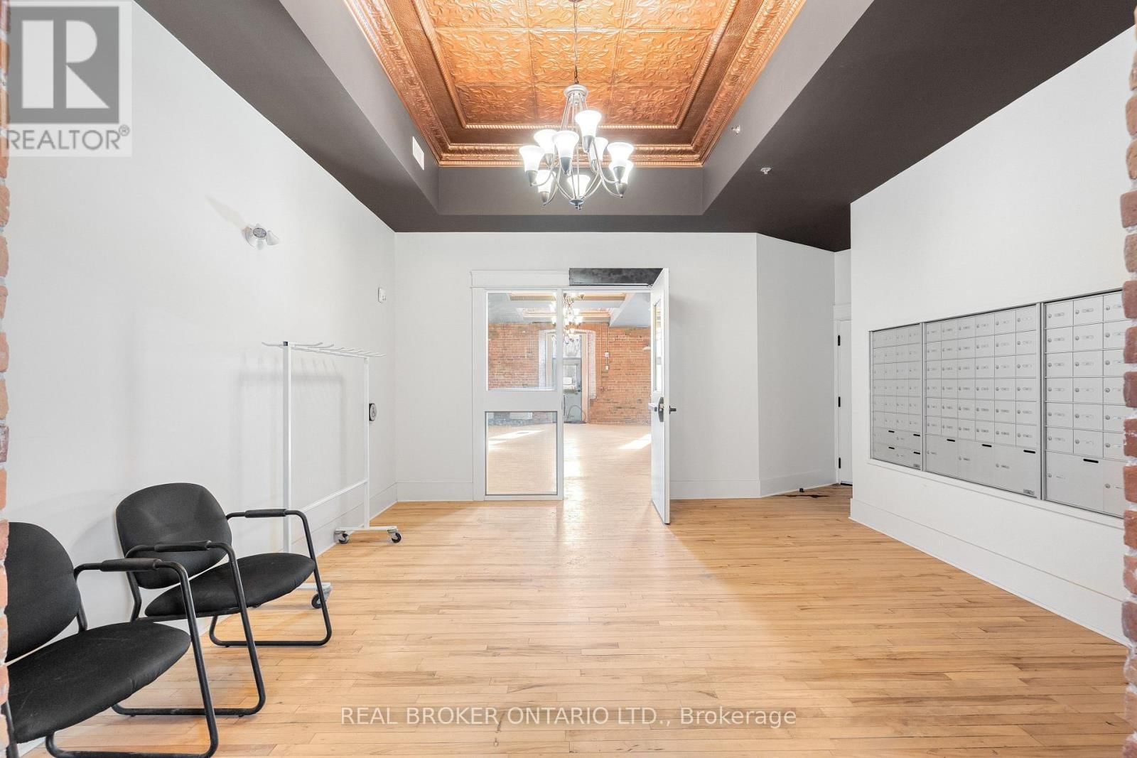 003 - 150 MILL STREET Image 8