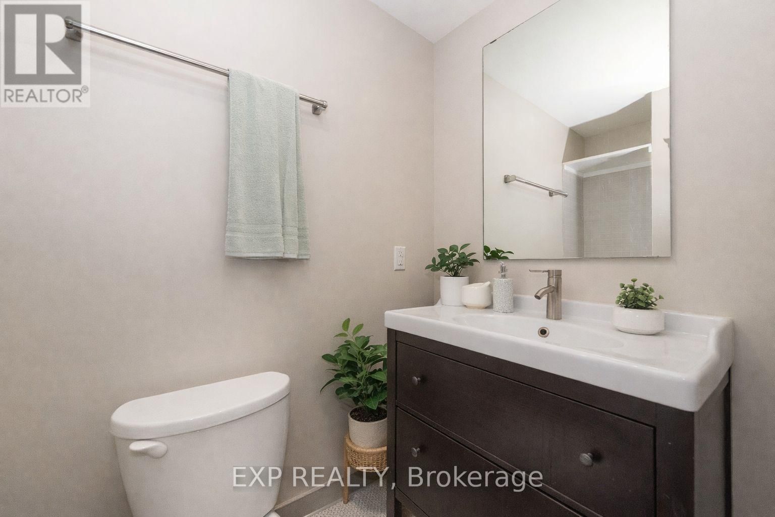 59 CONCORD STREET NORTH Image 15