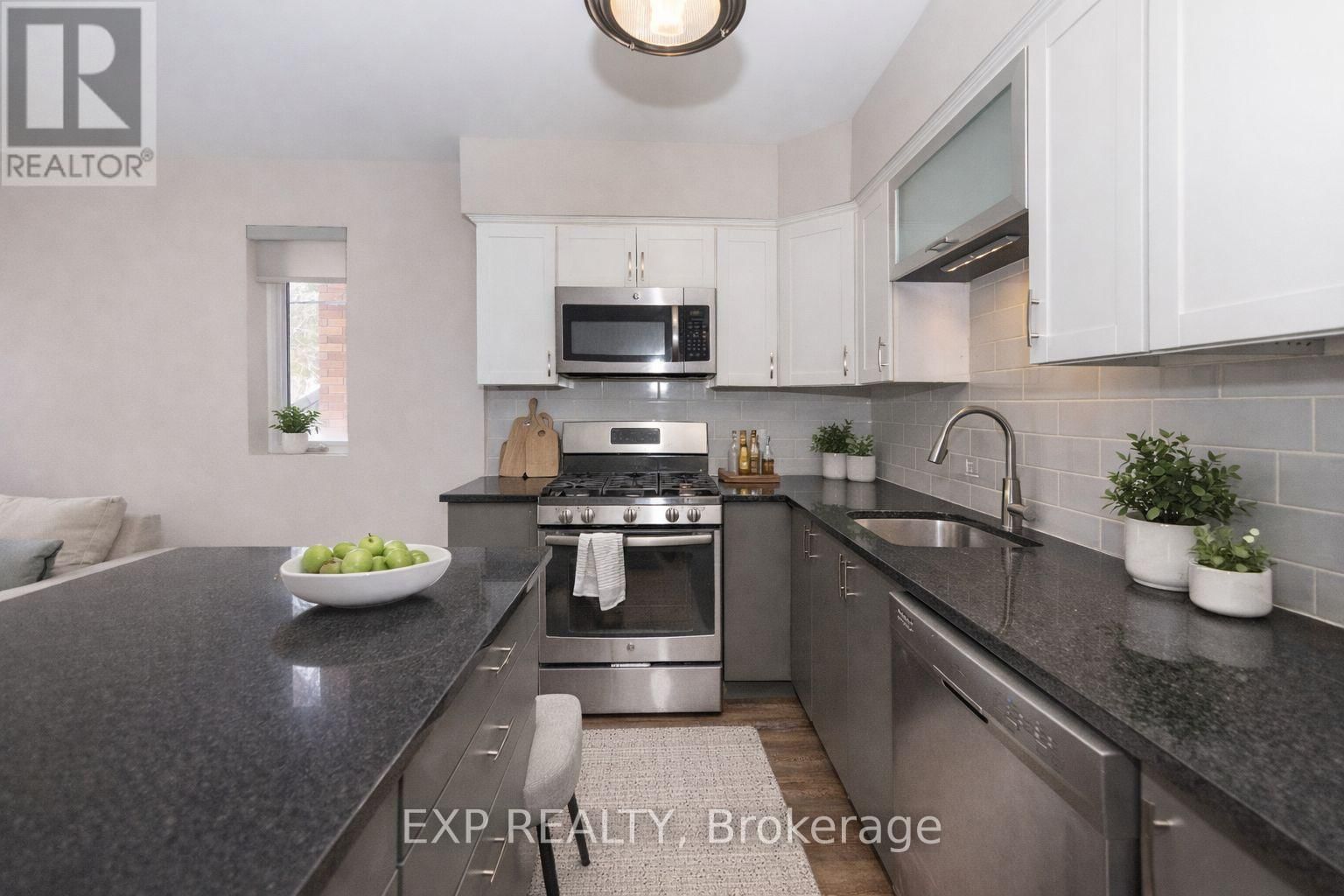 59 CONCORD STREET NORTH Image 9