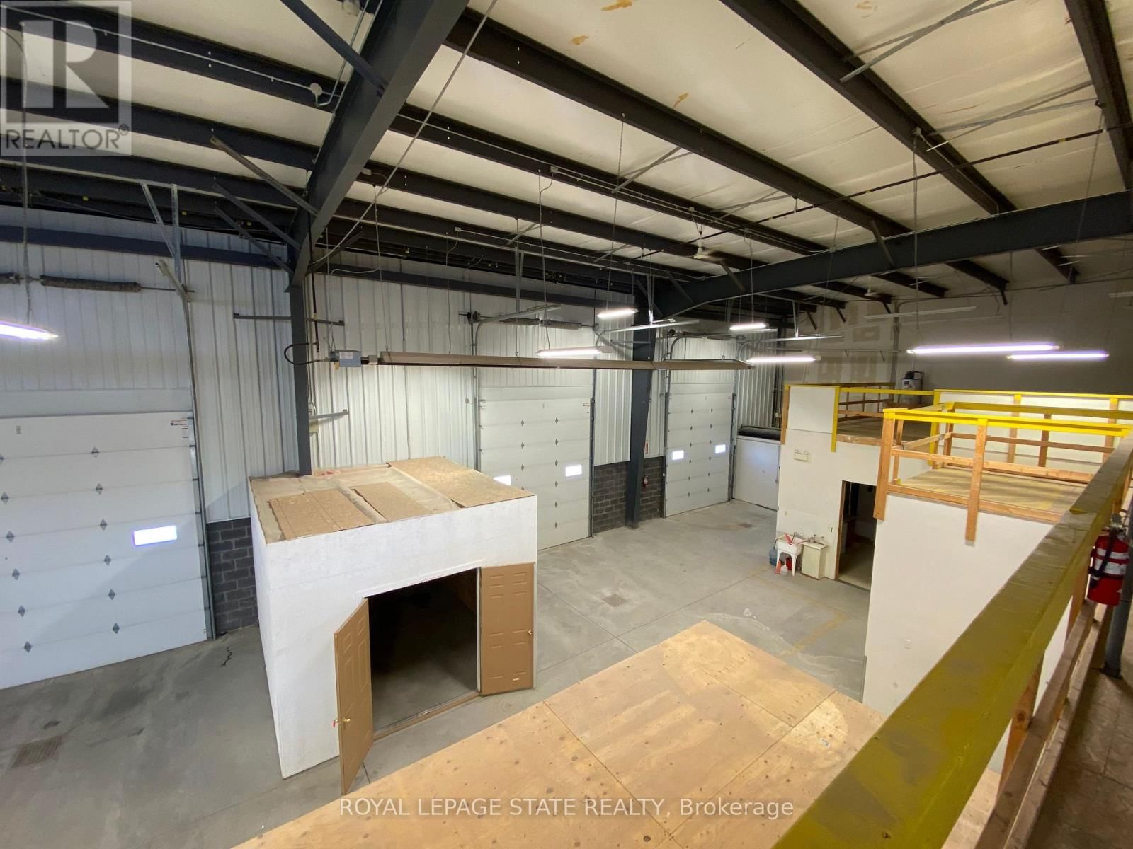 44 DITTON ROAD Image 12