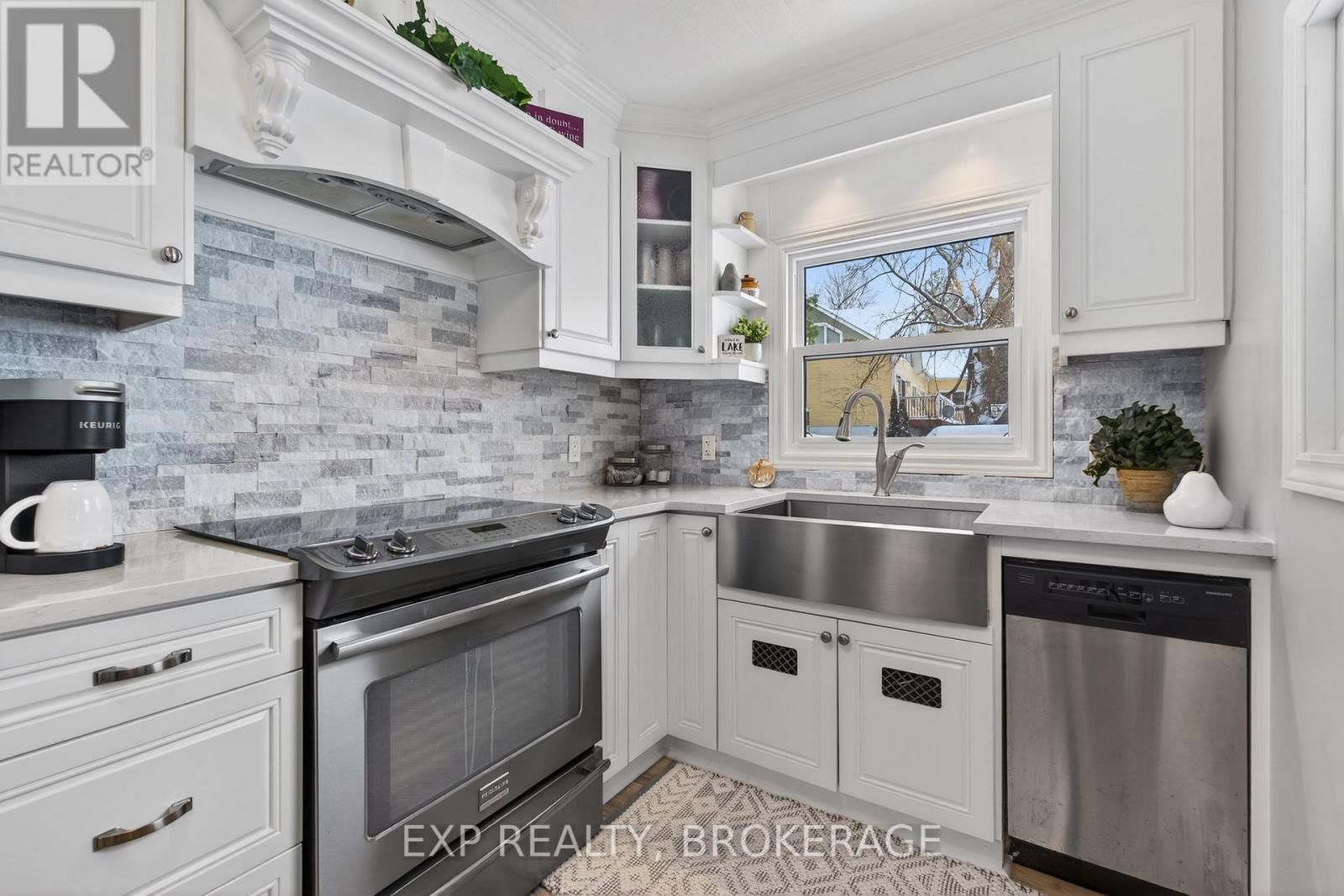 760 CEDAR PARK LANE Image 14