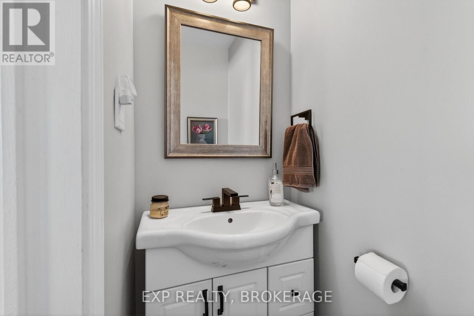 760 CEDAR PARK LANE Image 17