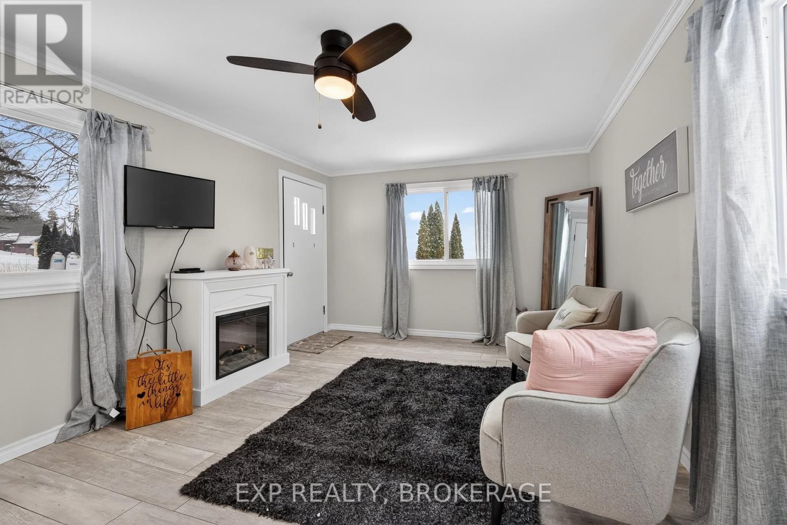 760 CEDAR PARK LANE Image 32