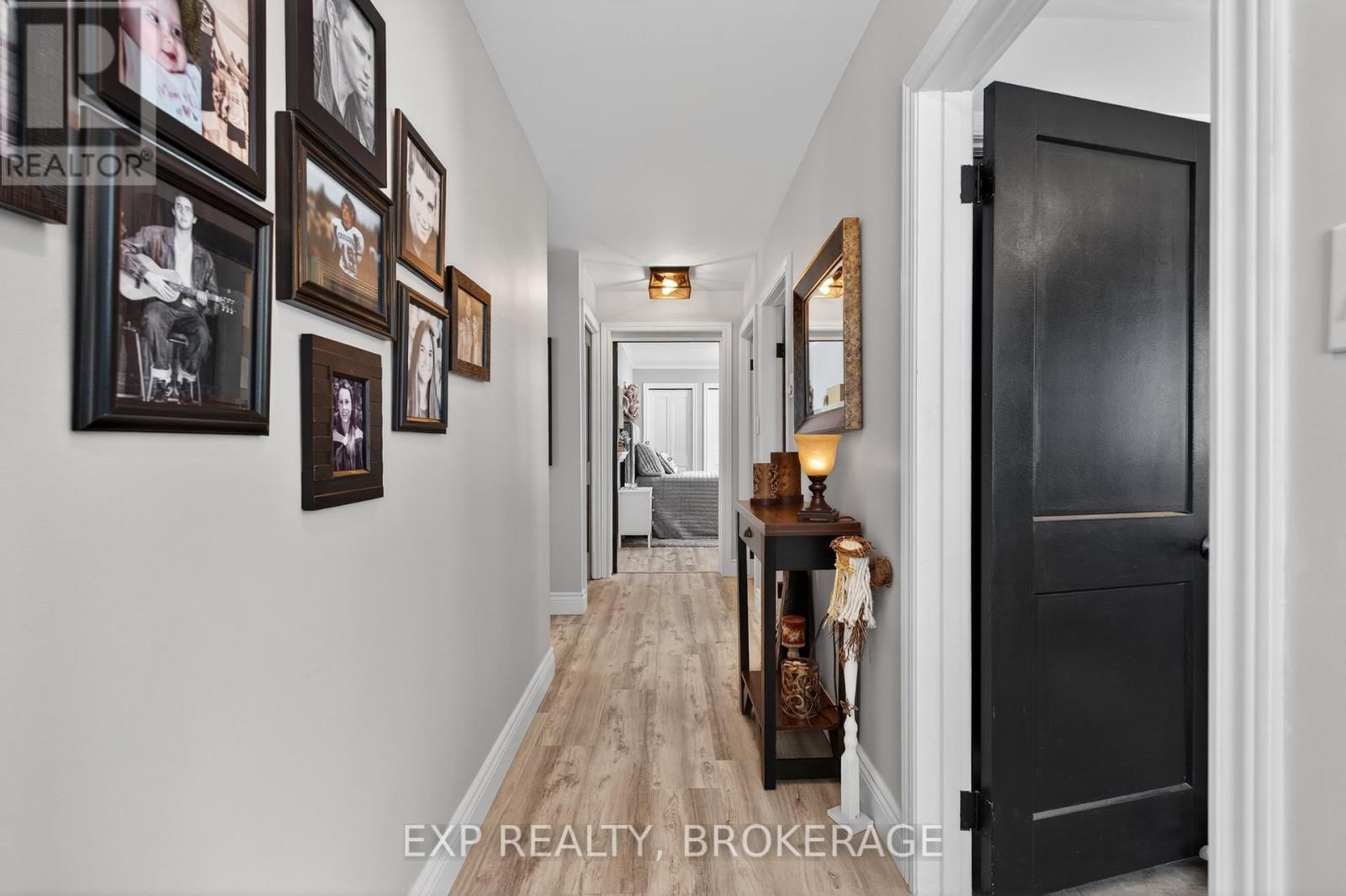 760 CEDAR PARK LANE Image 4