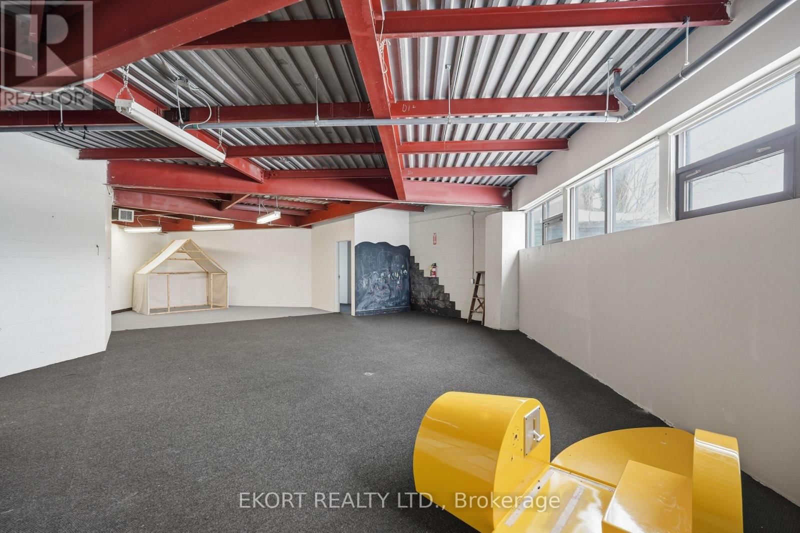 149 NORTH MURRAY STREET Image 28