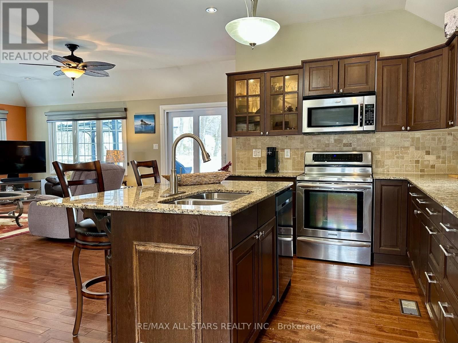 29 STINSONS BAY ROAD Image 9