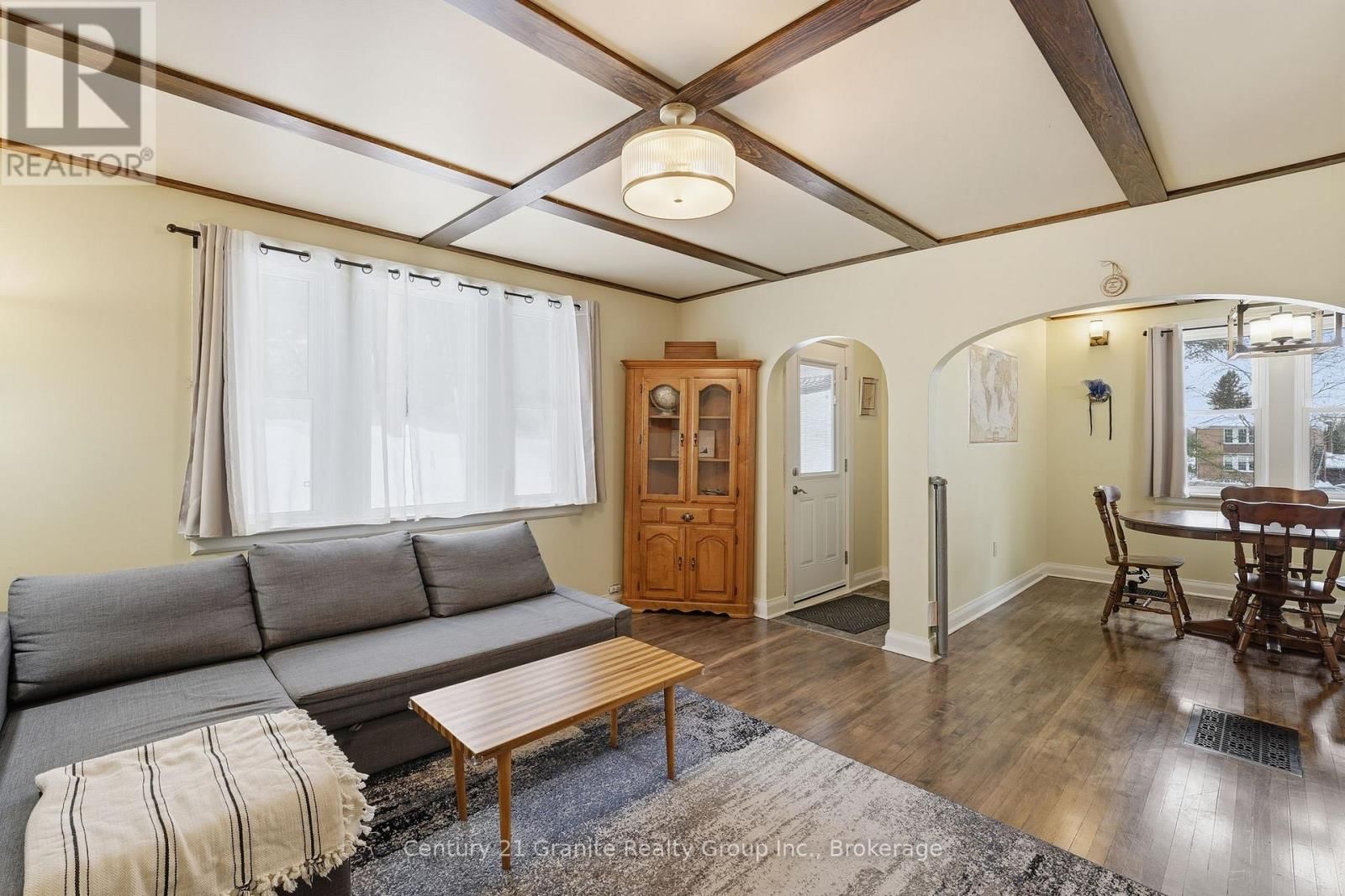 101 VICTORIA STREET Image 12