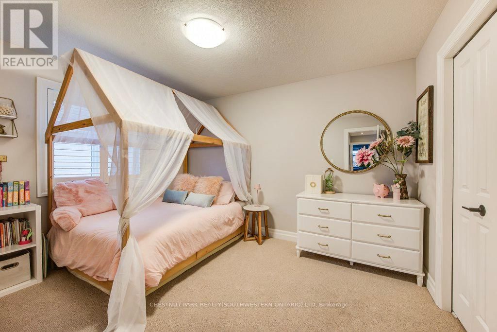 58 EDEN OAK TRAIL Image 31