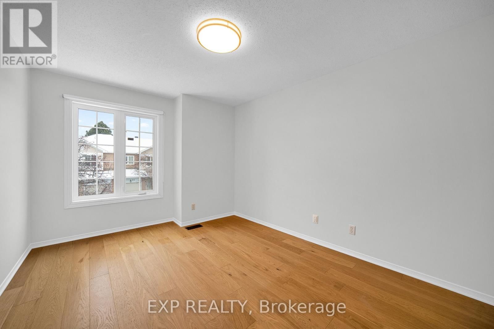 14 SANDCLIFFE TERRACE Image 29