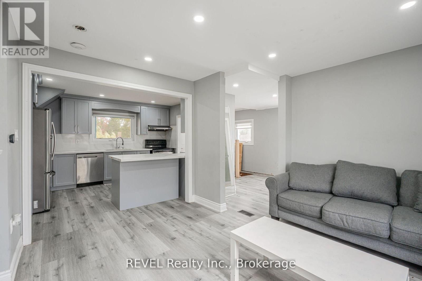 1269 1273 LARKIN ROAD EAST Image 18