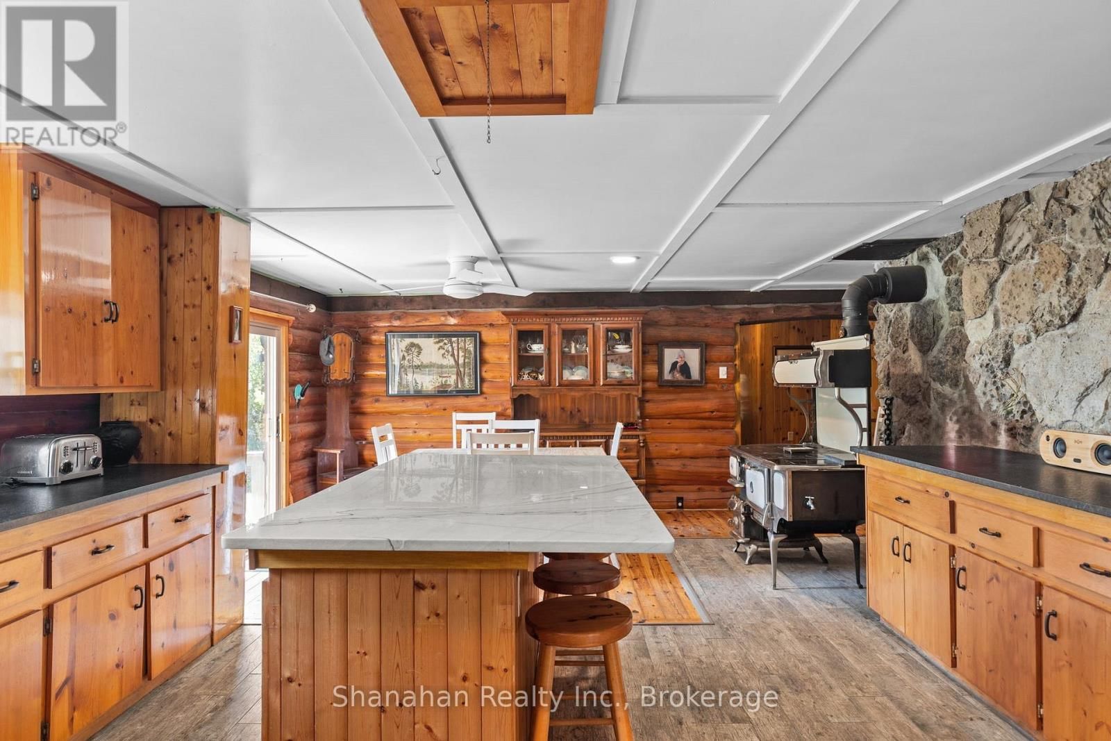 579 CAPE HURD ROAD Image 11