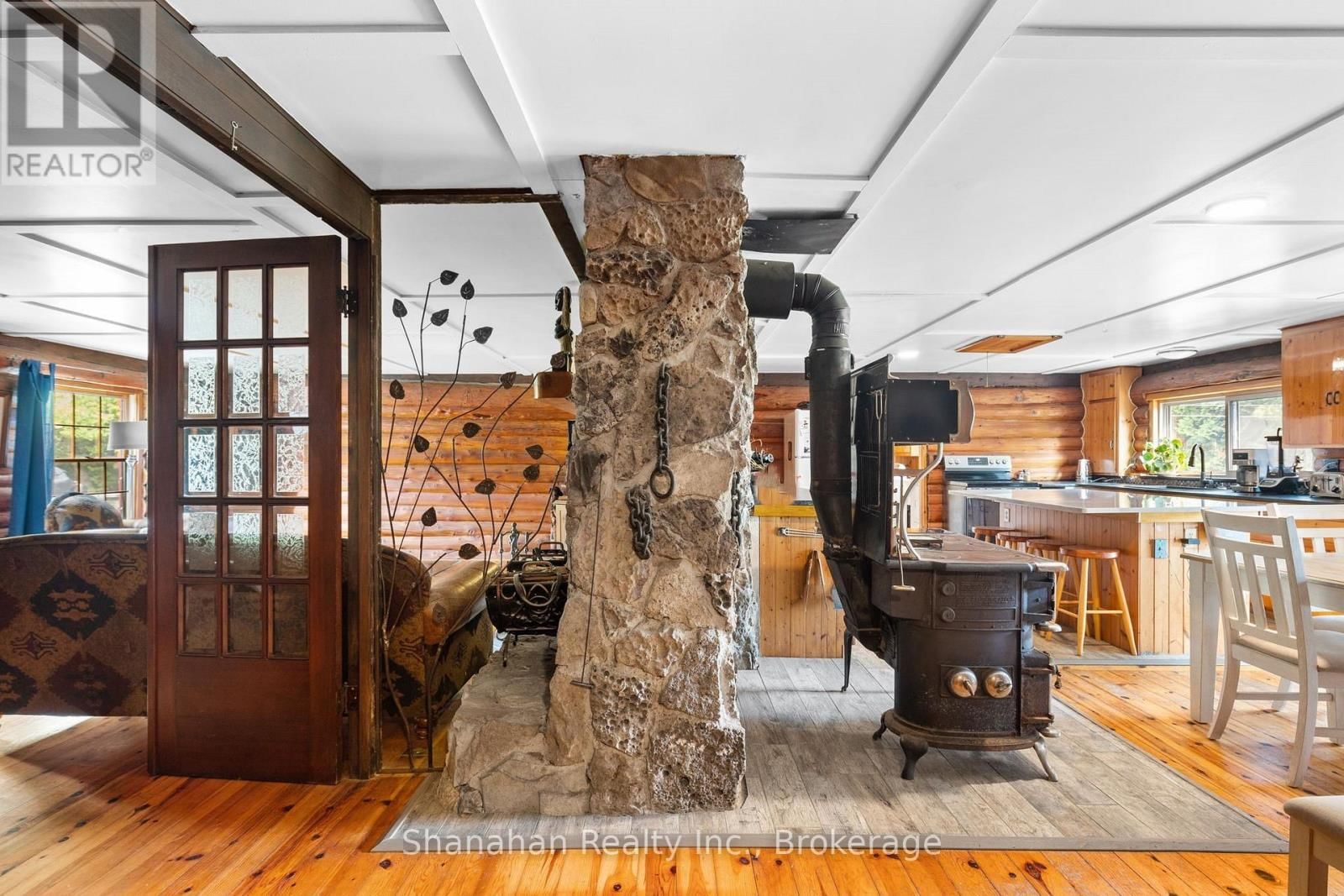 579 CAPE HURD ROAD Image 17