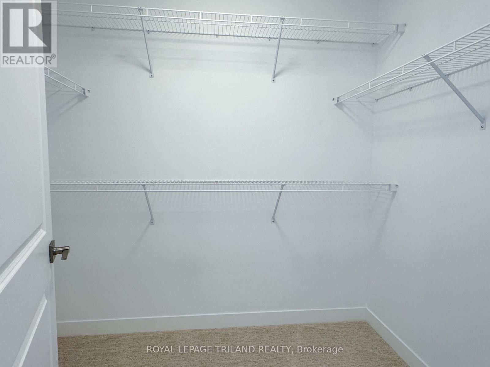 20 HARROW LANE Image 16