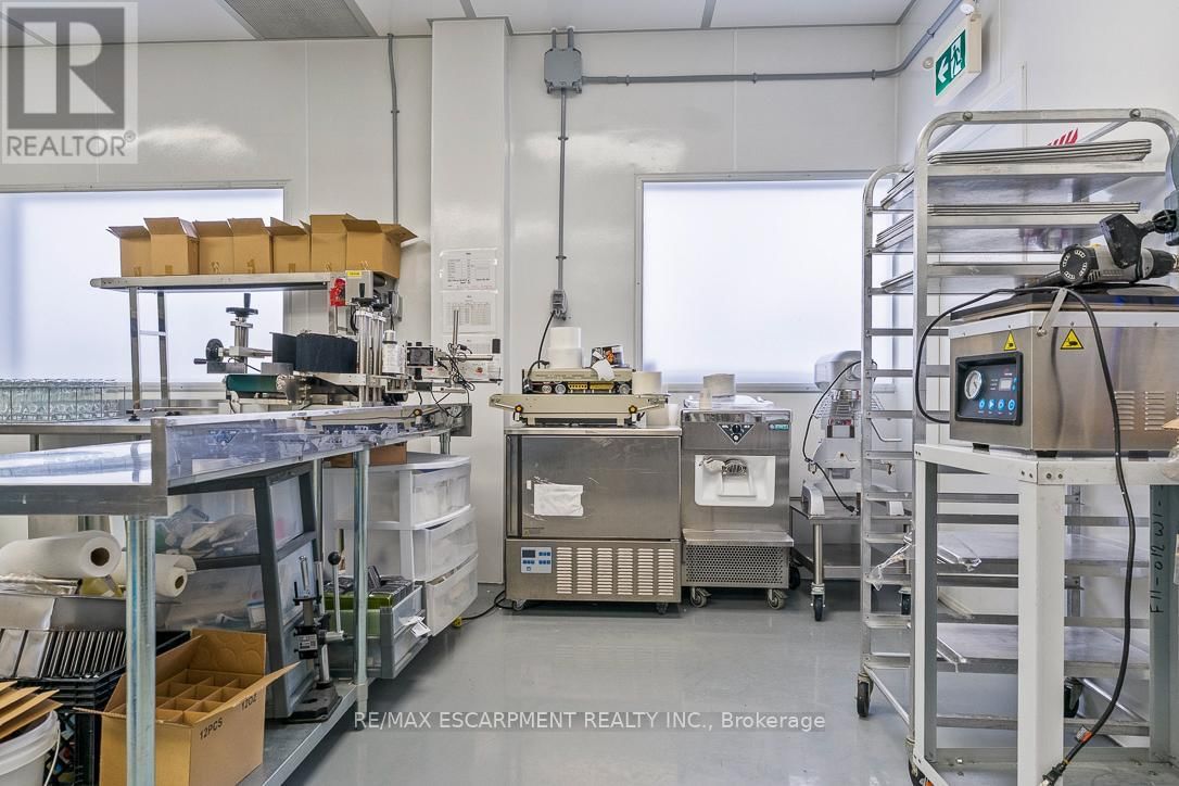 5 - 70 MONARCH ROAD Image 15