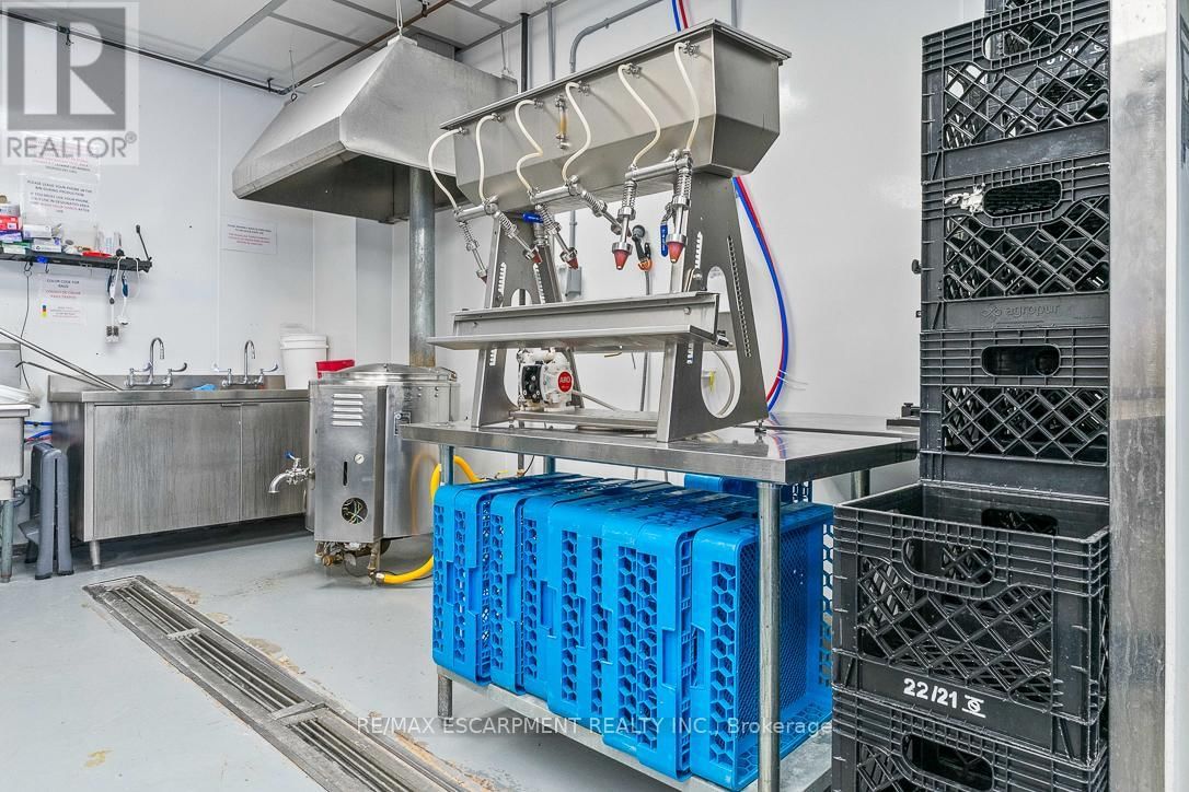 5 - 70 MONARCH ROAD Image 18