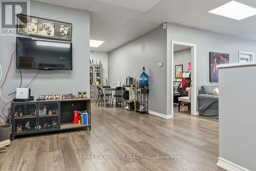 5 - 70 MONARCH ROAD Image 30