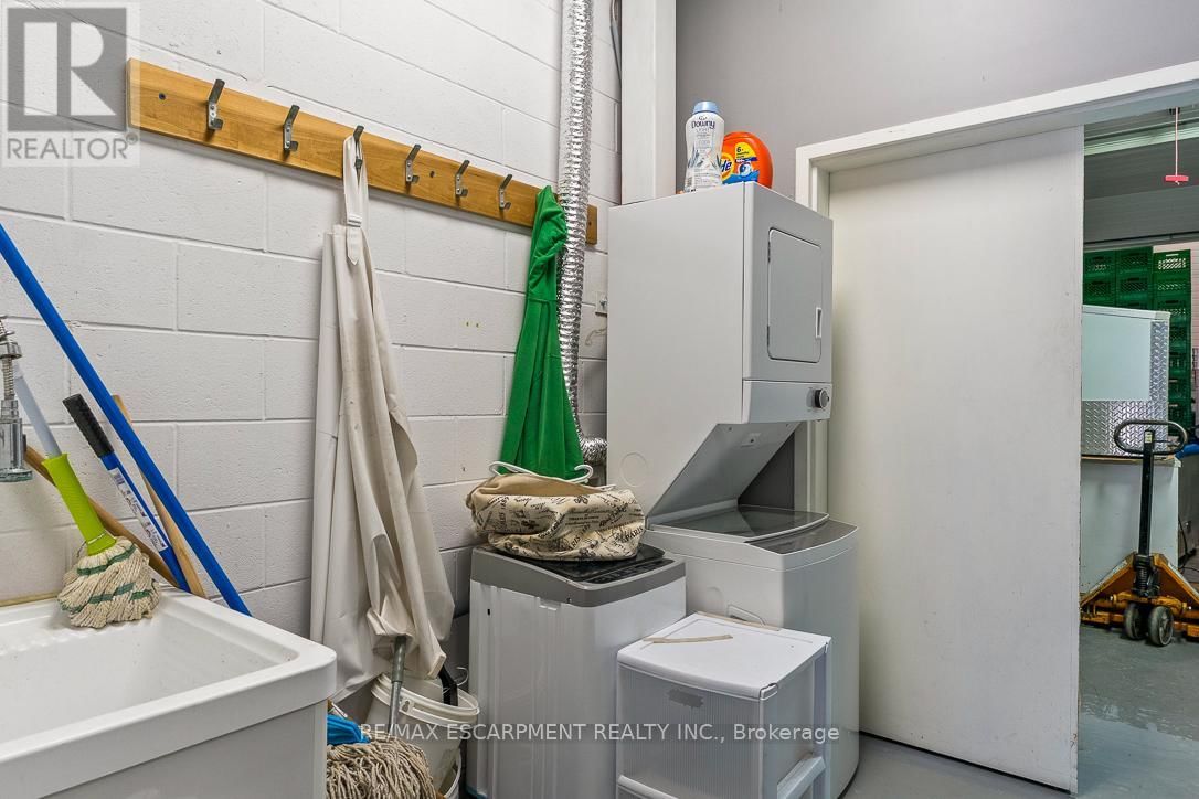 5 - 70 MONARCH ROAD Image 6