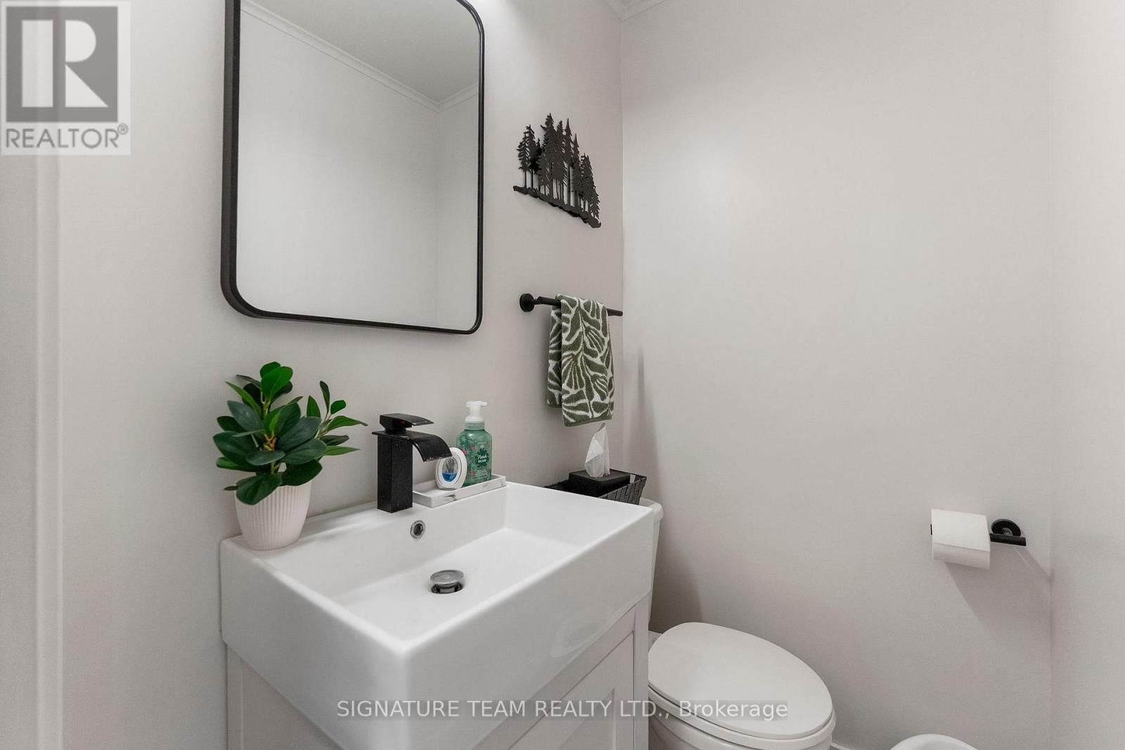 60 SEBASTOPOL DRIVE Image 26