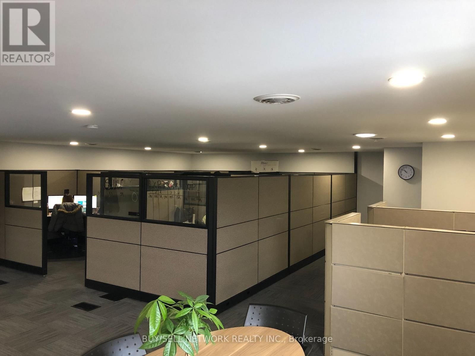 17 - 347 PIDO ROAD Image 5