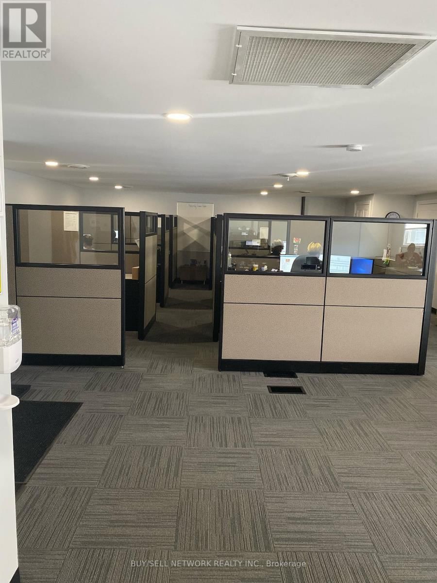 17 - 347 PIDO ROAD Image 9