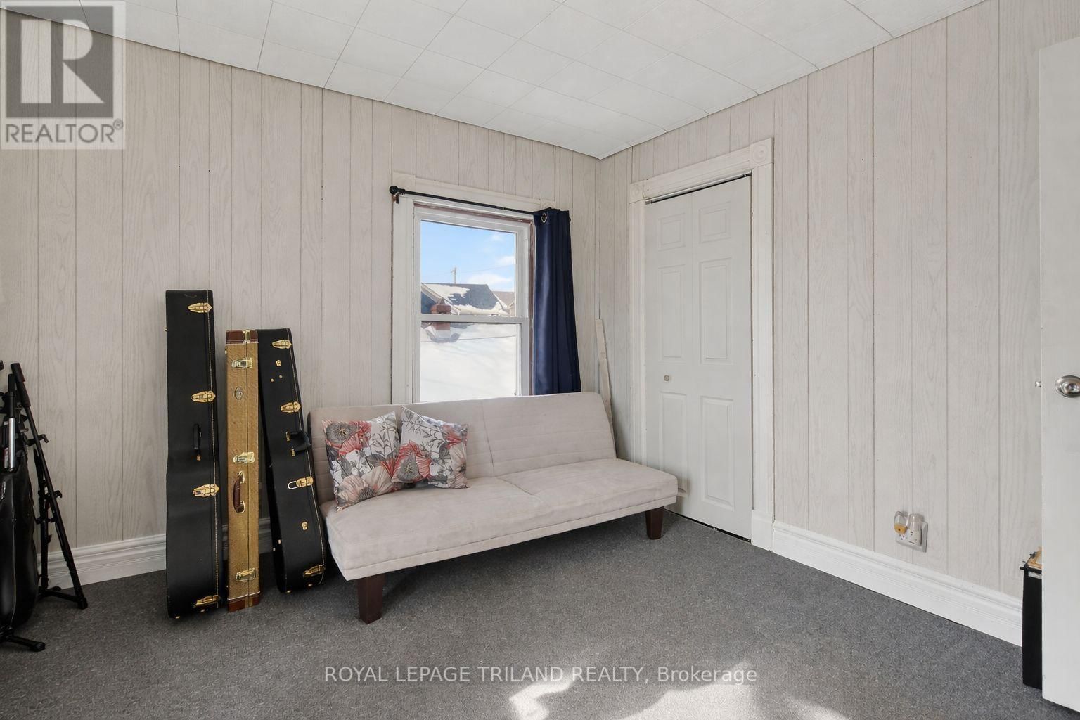 54 ELYSIAN STREET Image 17