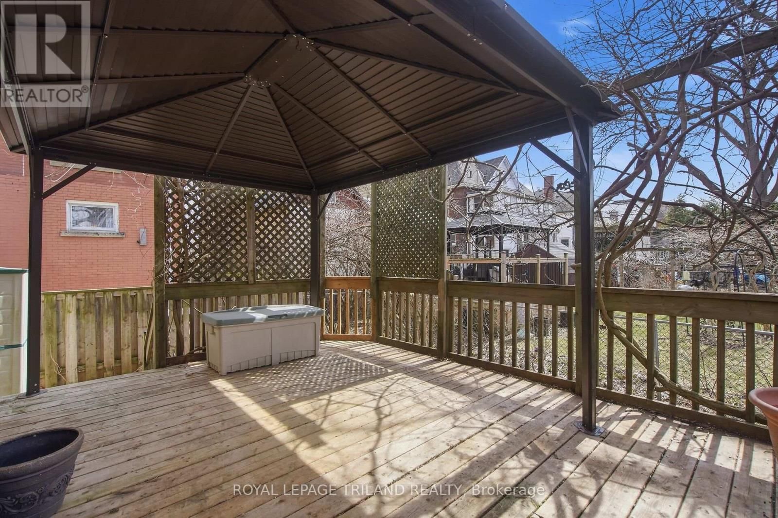 54 ELYSIAN STREET Image 18