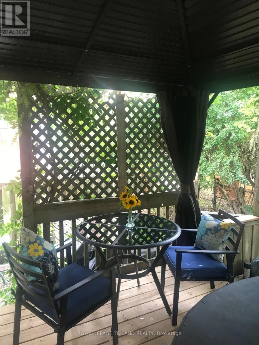 54 ELYSIAN STREET Image 21