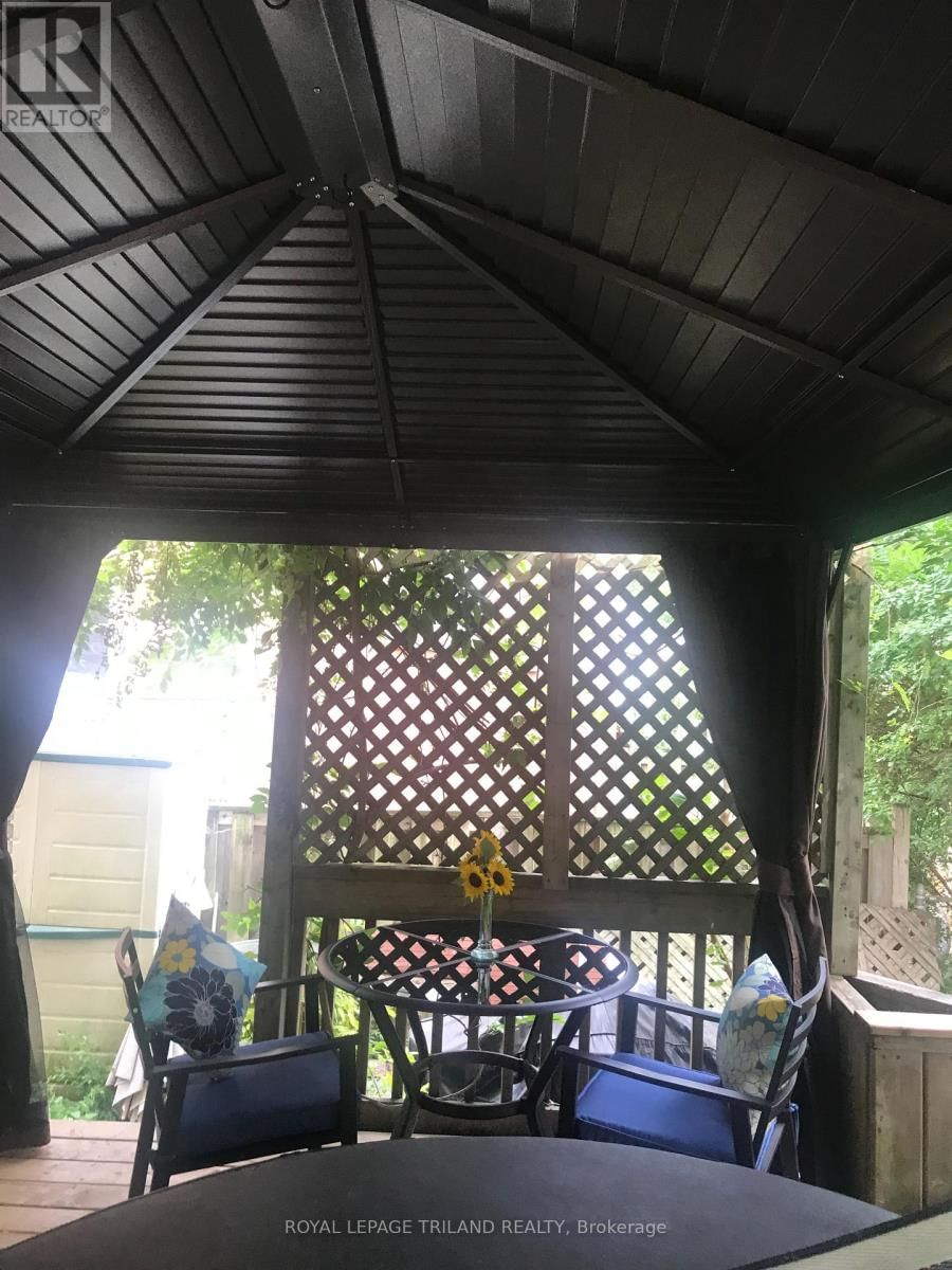 54 ELYSIAN STREET Image 22