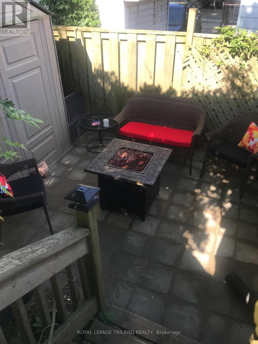 54 ELYSIAN STREET Image 24