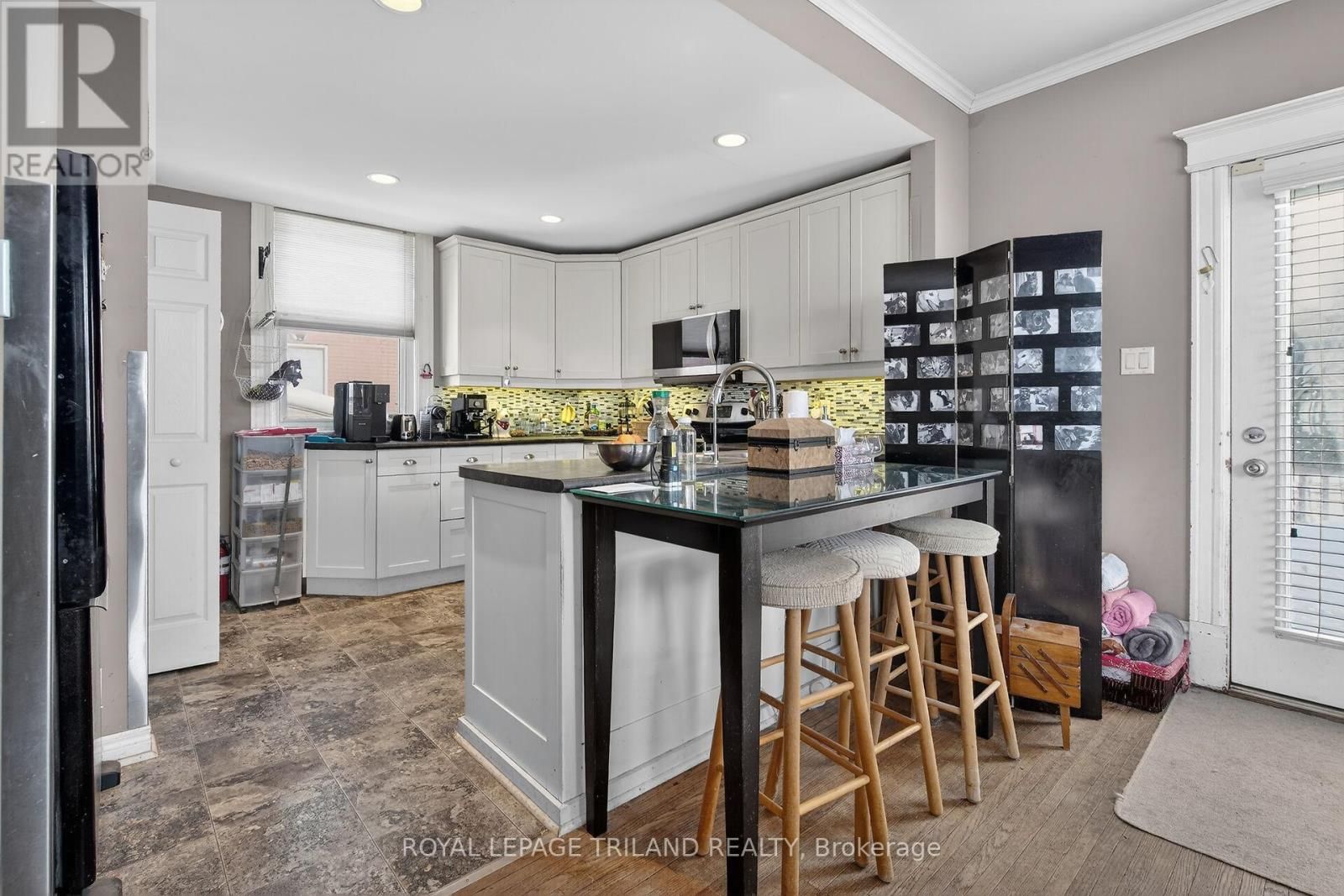 54 ELYSIAN STREET Image 7