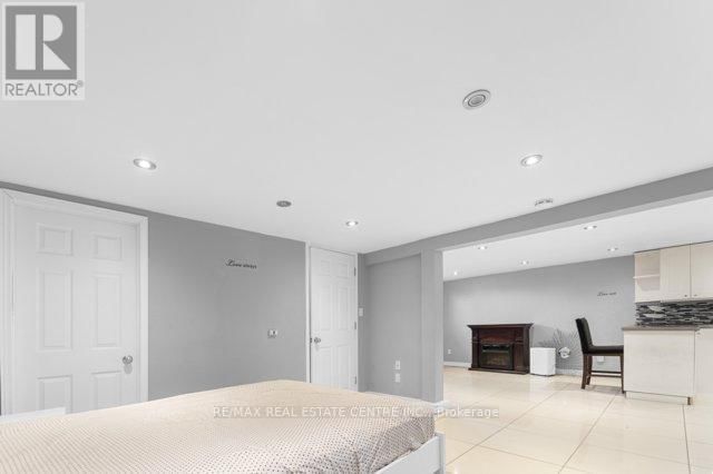 188 THOROLD ROAD Image 31