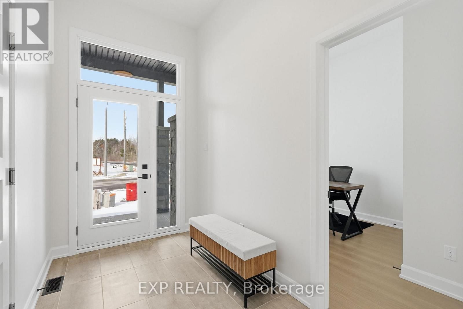 42 HUGHES CIRCLE Image 2