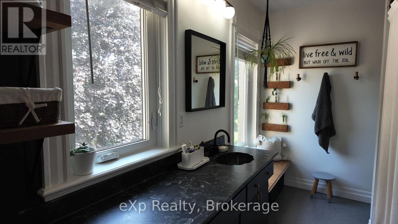 1337 BRUCE ROAD 15 Image 25