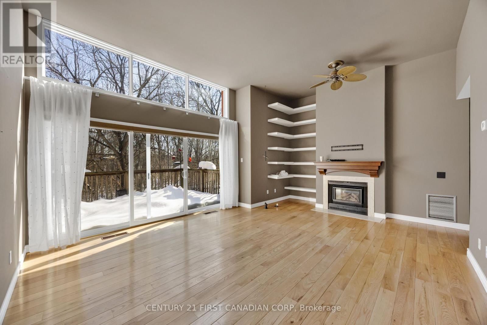 3 - 703 WINDERMERE ROAD Image 24