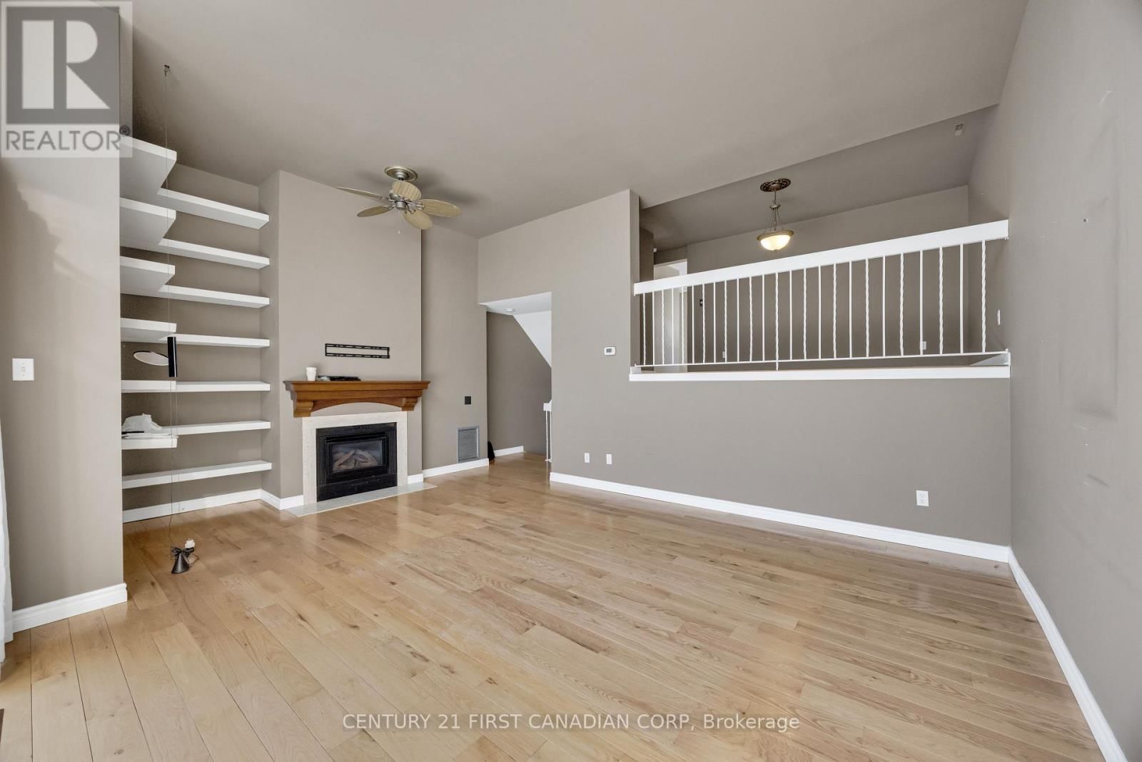 3 - 703 WINDERMERE ROAD Image 26