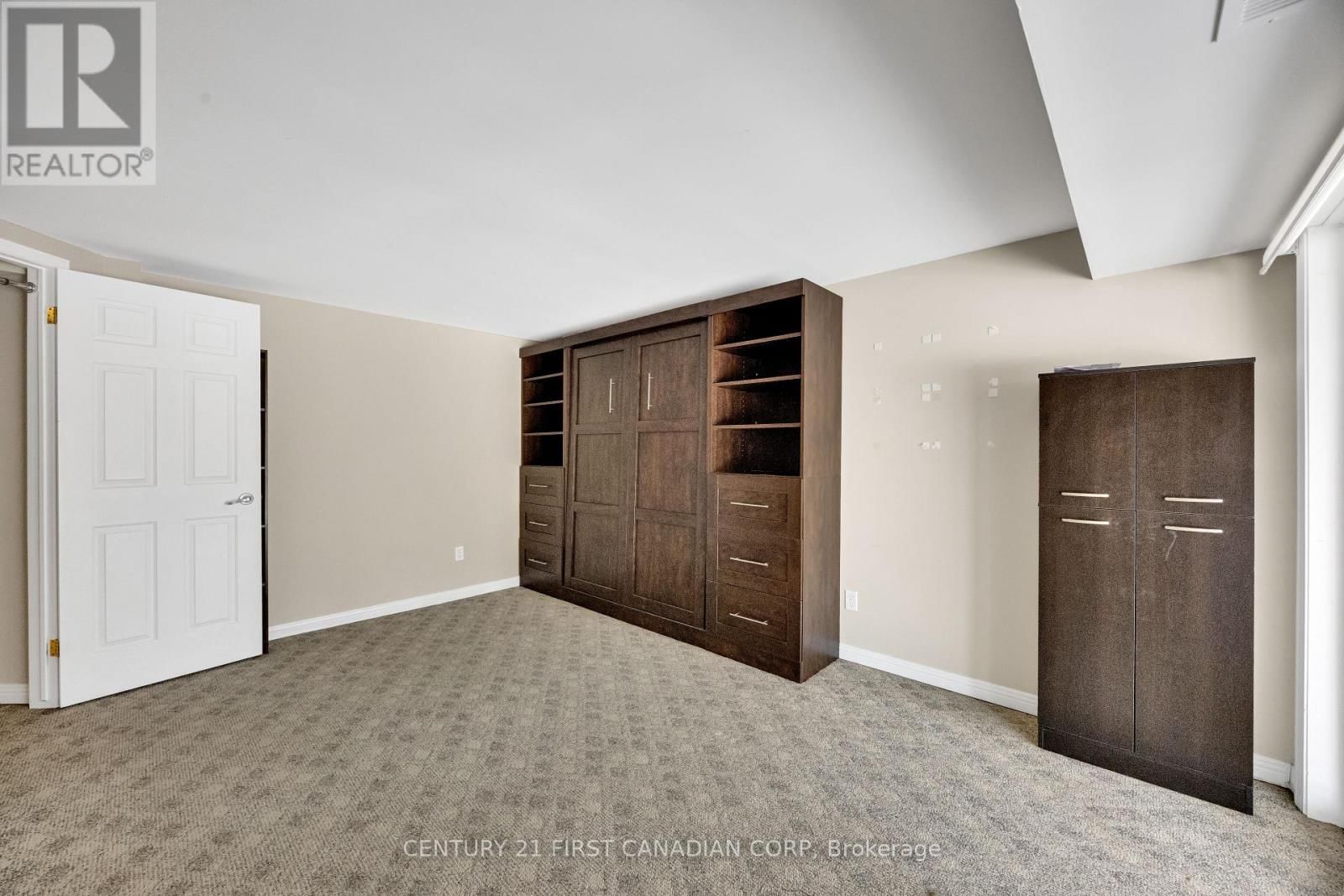 3 - 703 WINDERMERE ROAD Image 44