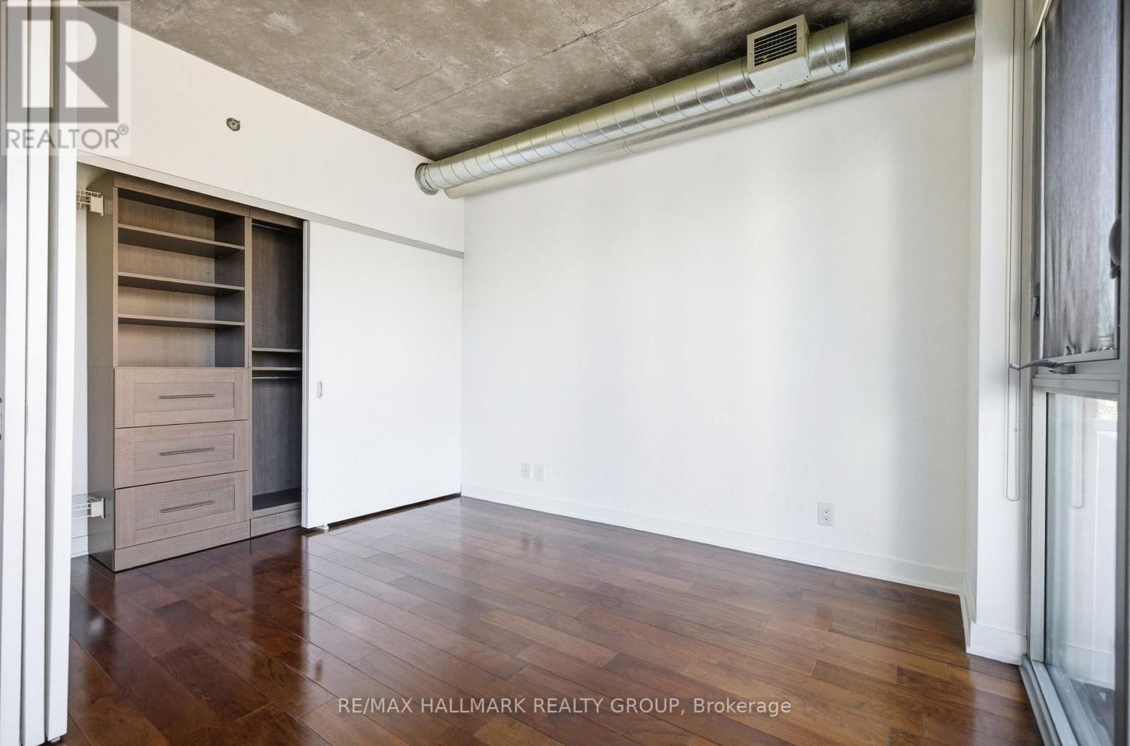 645 - 340 MCLEOD STREET Image 14