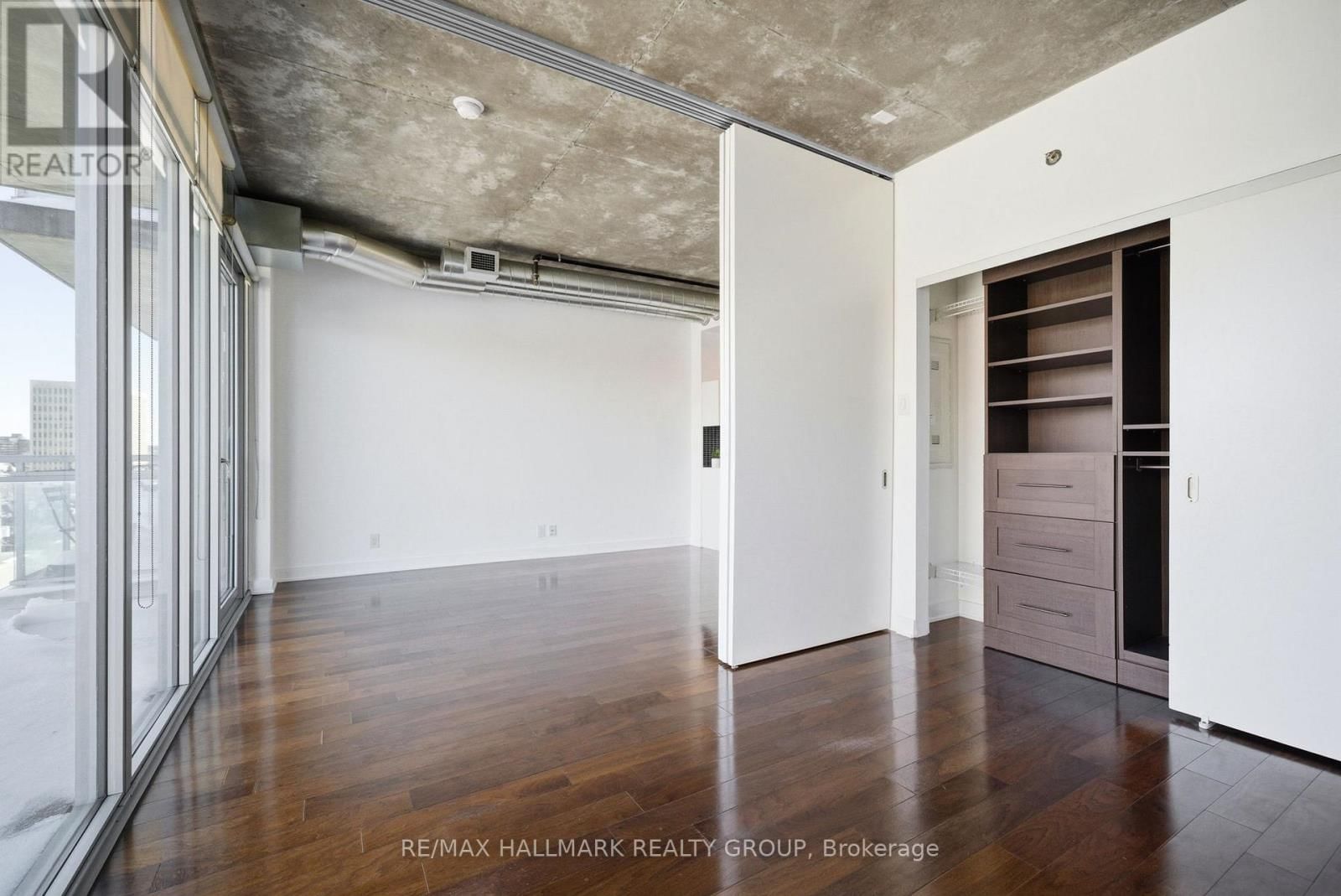 645 - 340 MCLEOD STREET Image 16