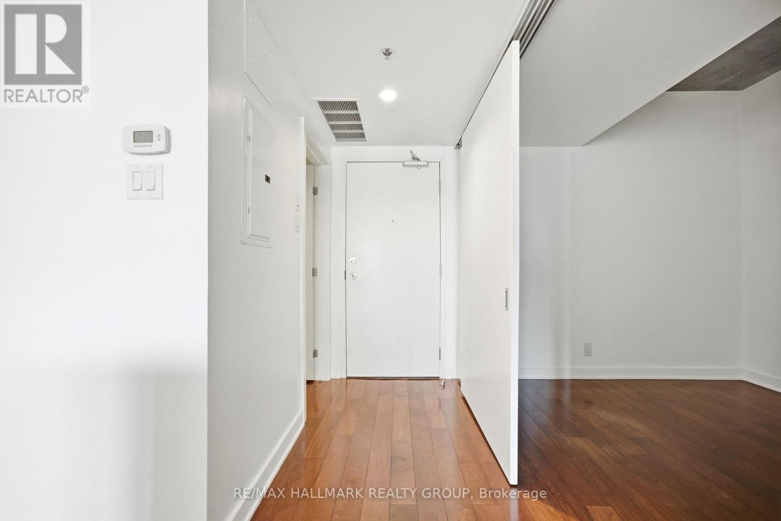 645 - 340 MCLEOD STREET Image 2