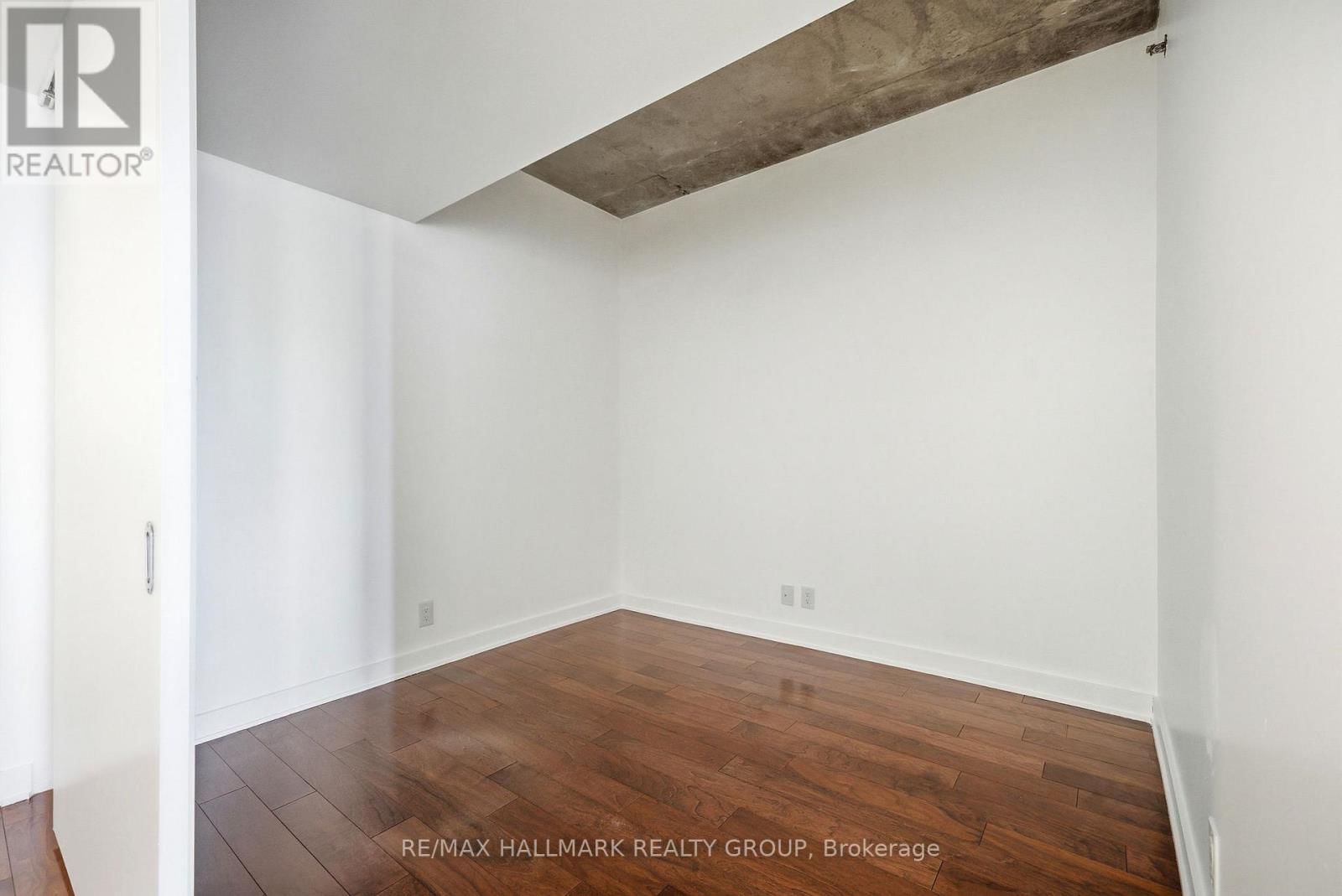 645 - 340 MCLEOD STREET Image 3