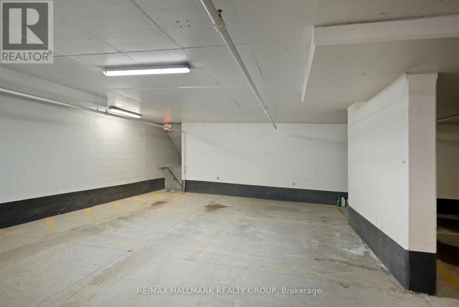 645 - 340 MCLEOD STREET Image 32