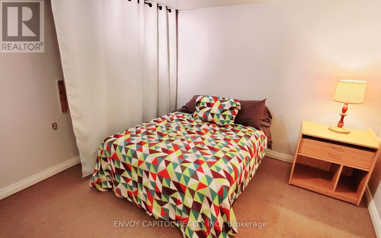 2303 THURSTONIA ROAD Image 13