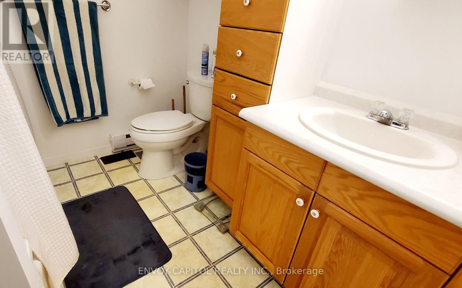 2303 THURSTONIA ROAD Image 14